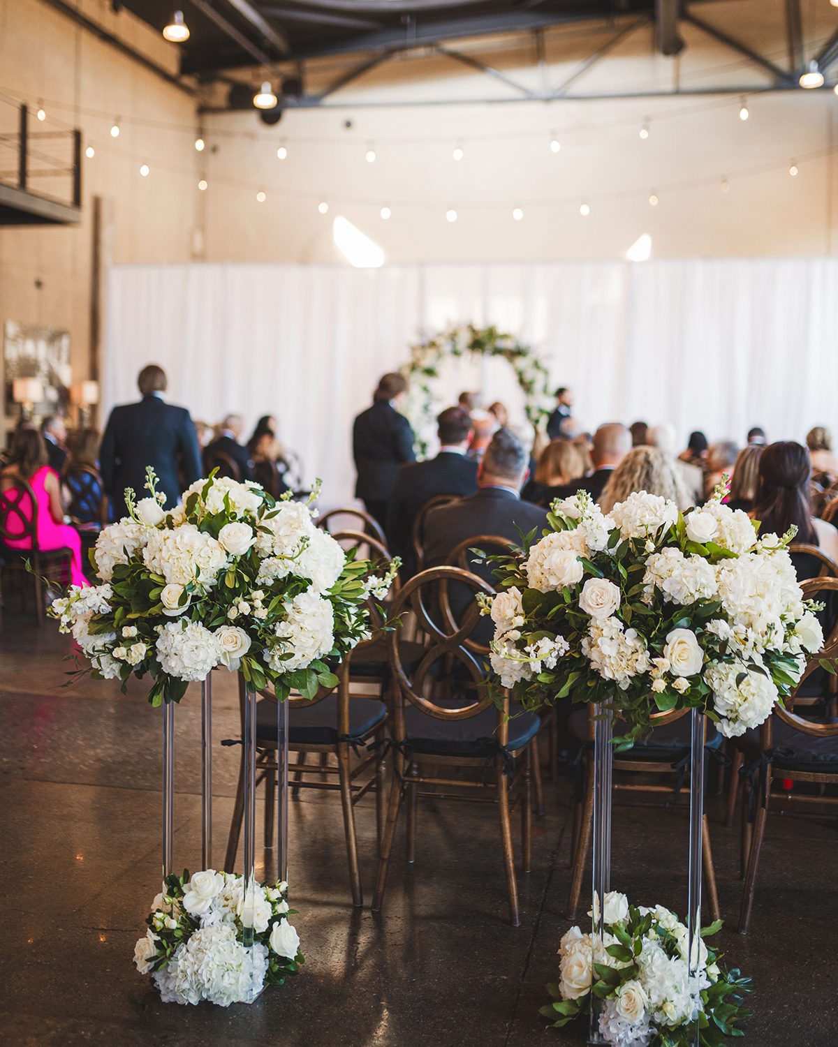 white wedding floral arrangements
